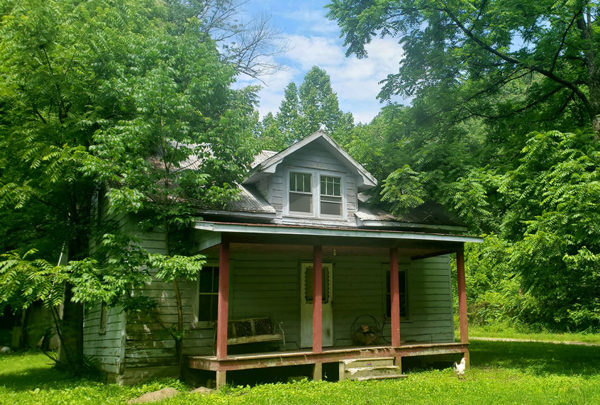 Bobi's Granny's house (Bobi Conn)